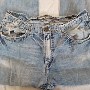 BKE Size 32R Men's Jean's Very Distressed